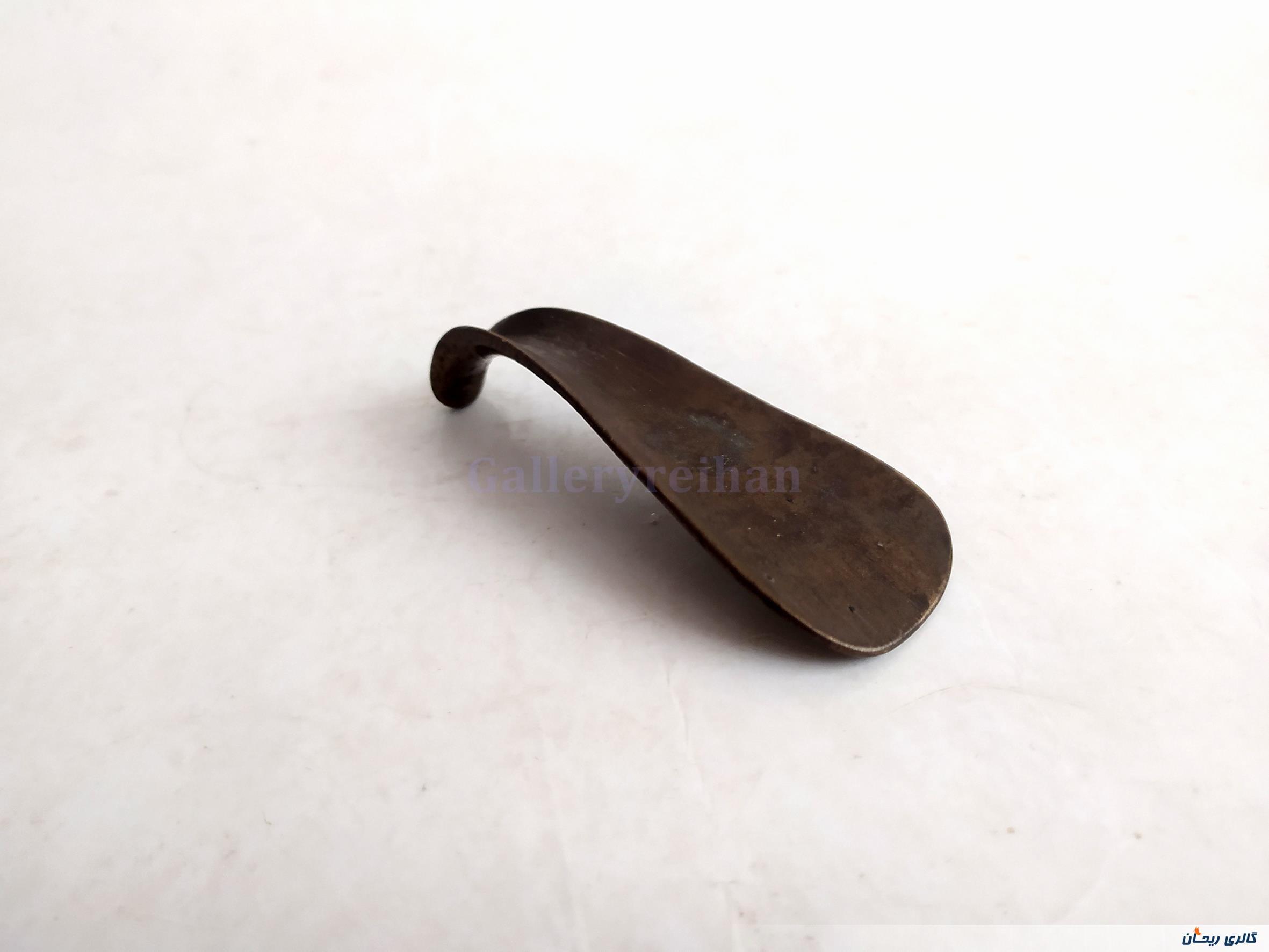 پاشنه کش برنجی جیبی قدیمی و دستساز 