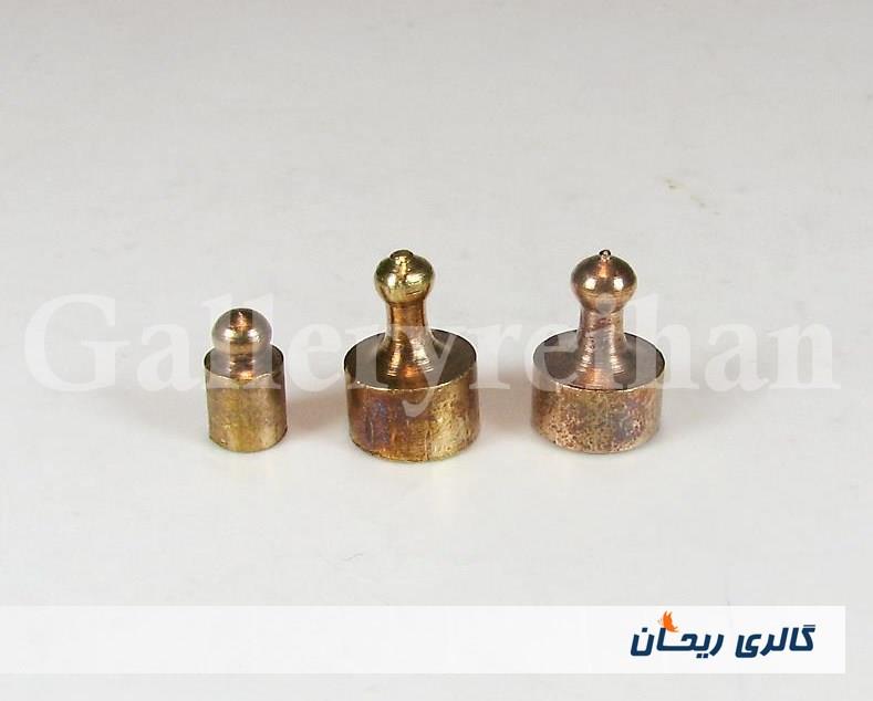 3عدد وزنه قدیمی برنجی 2 و 5 گرمی 