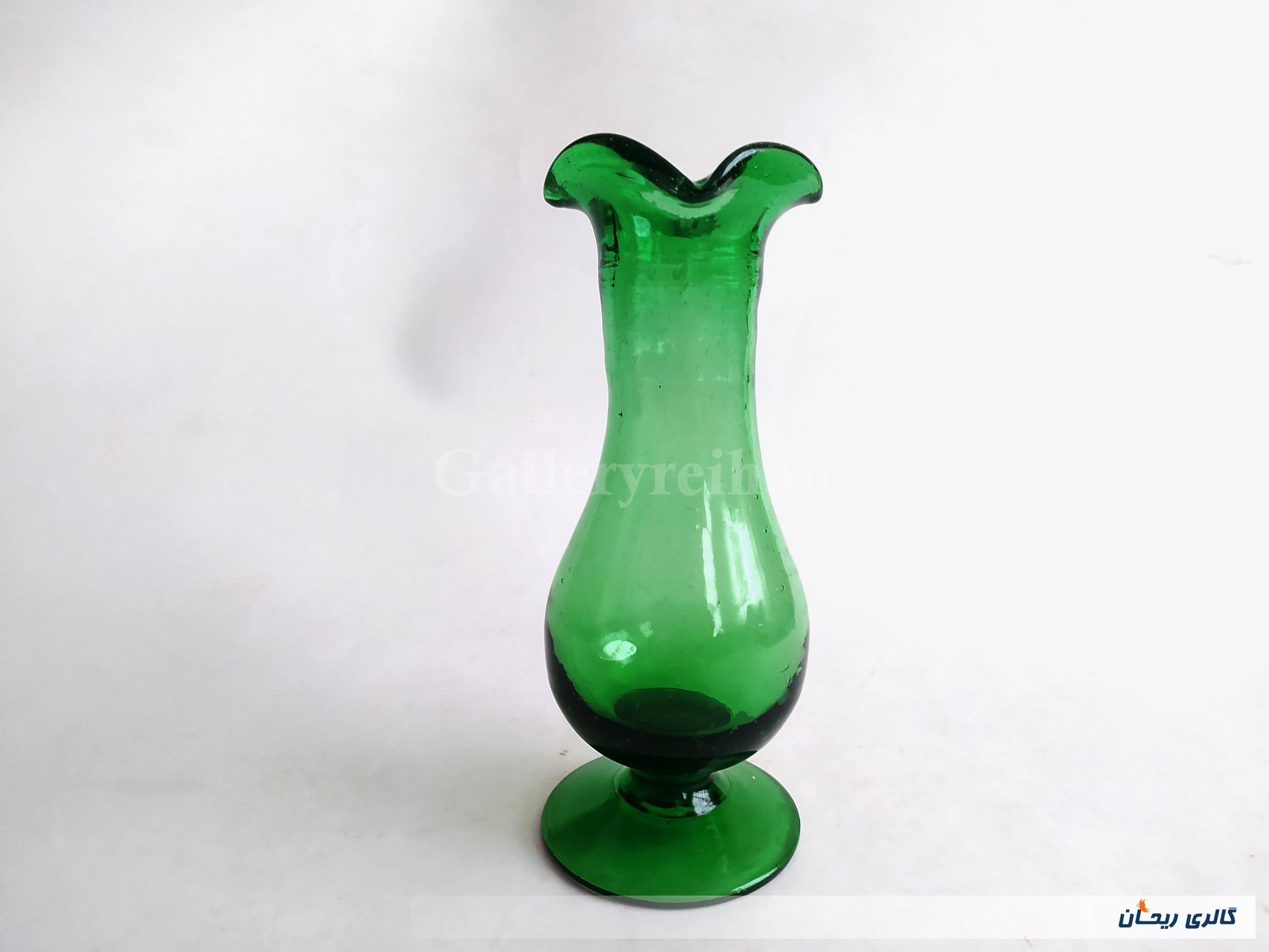 گلدان پایه داره لاله ای قدیمی دستساز سبز 