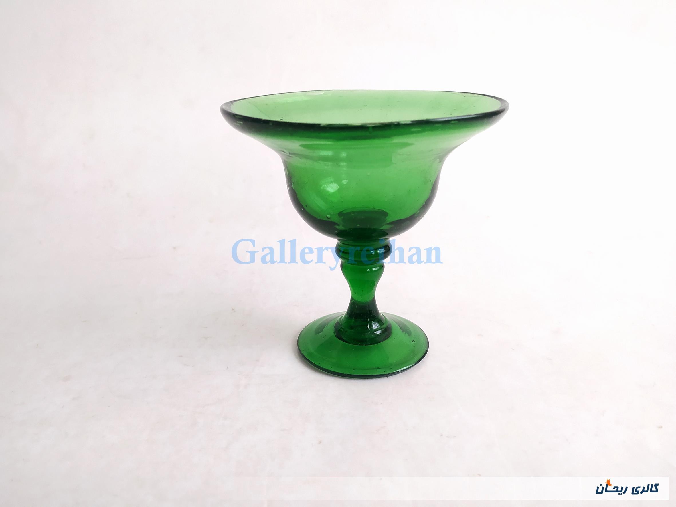 جام قدیمی دست ساز سبز