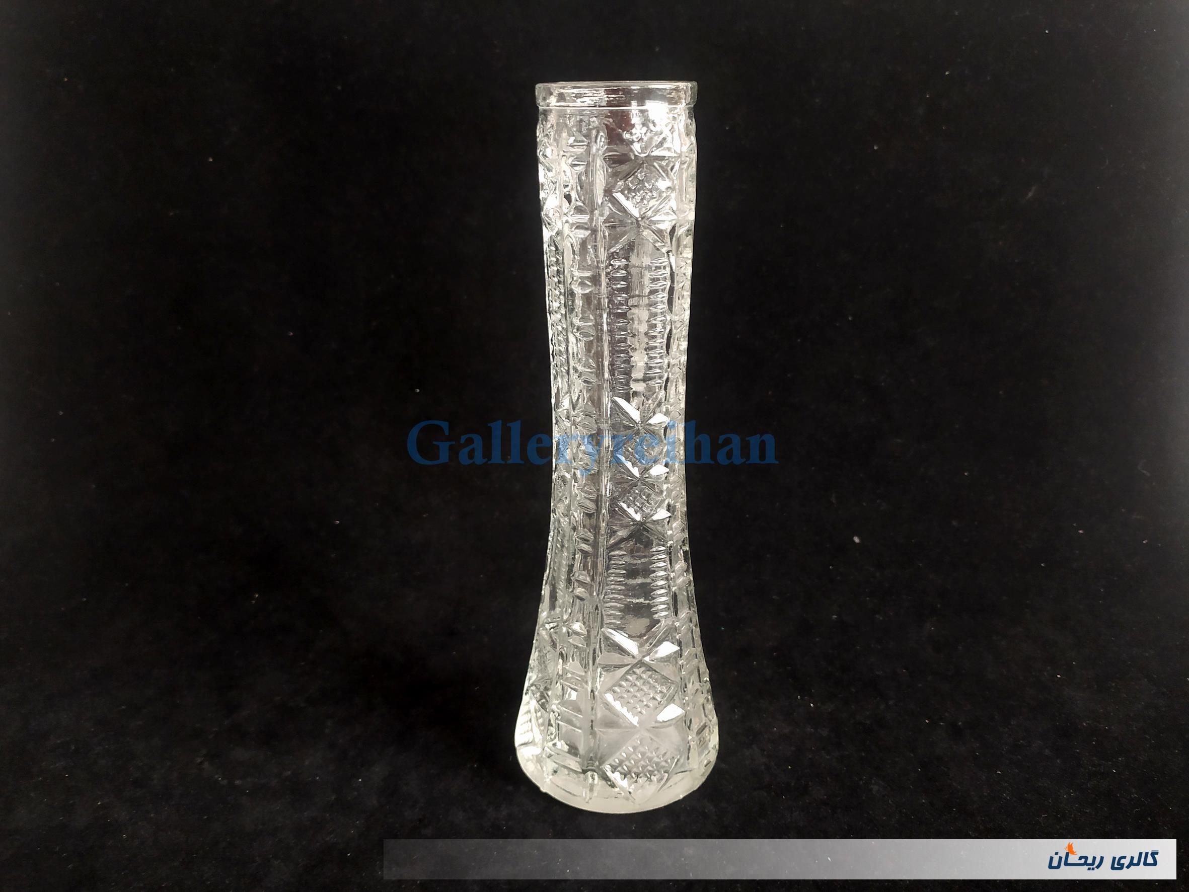 گلدان قدیمی و دکوری زیبا شیشه ای