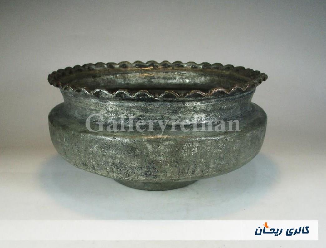 تاس مسی قدیمی قاجاری دستساز کنگره دار 