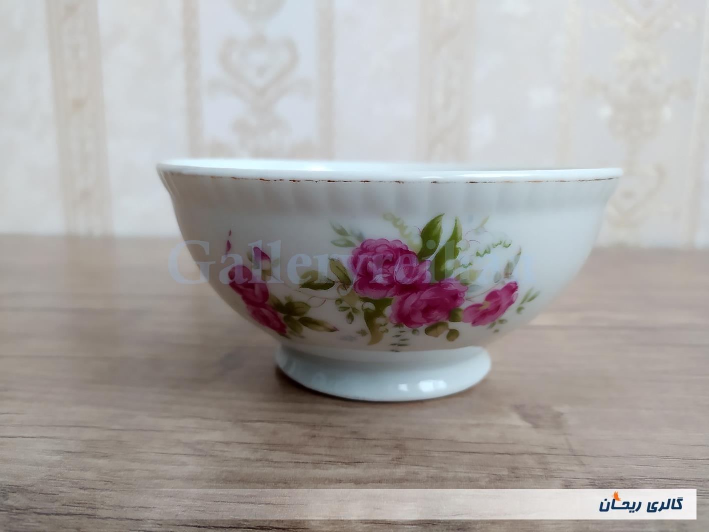 کاسه چینی قدیمی گل سرخی زیبا سایز کوچک 