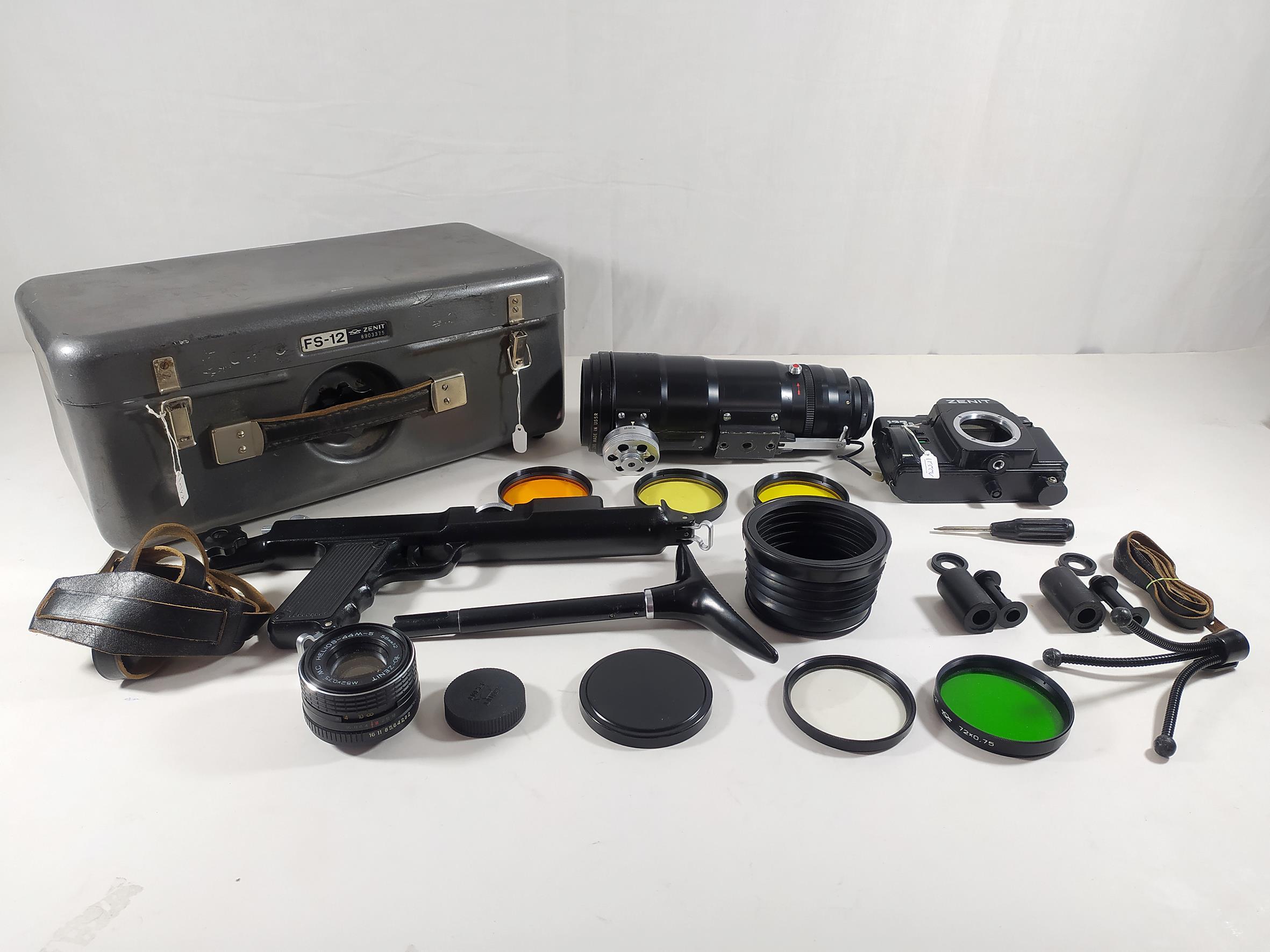 دوربین کلکسیونی Zenit Photosniper 122S