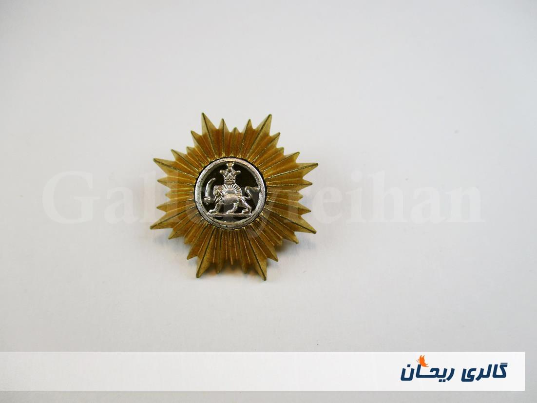 1 عدد درجه یا قپه سرهنگی قدیمی 