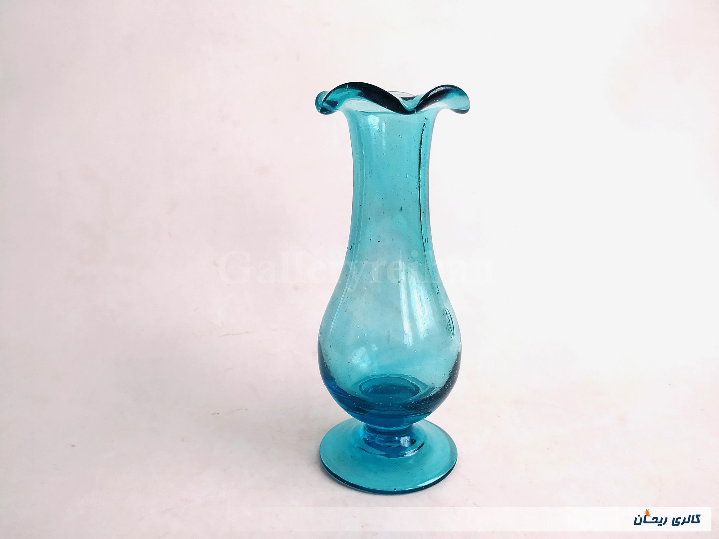 گلدان پایه دار لاله ای قدیمی دستساز آبی 