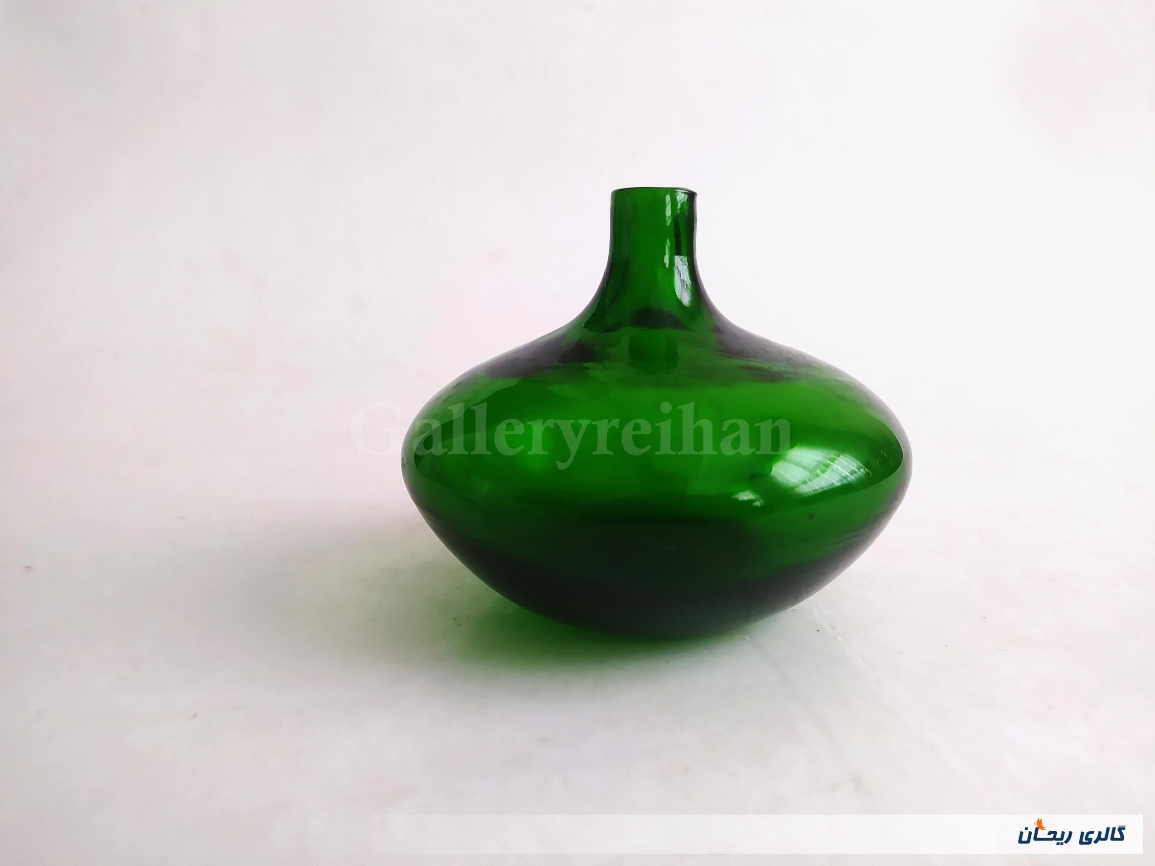 سالونگ یا بطری دستساز شیشه ای کوچک سبز 
