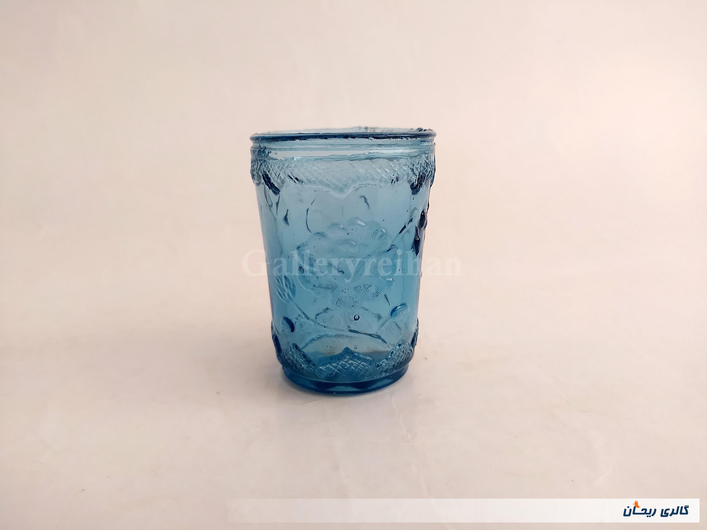 استکان قدیمی آبی طرح گل نوستالژی 