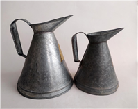یک جفت روغن دان قدیمی 1 و 2 لیتری