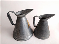 یک جفت روغن دان قدیمی 1 و 2 لیتری