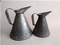 یک جفت روغن دان قدیمی 1 و 2 لیتری