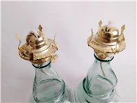 2 عدد چراغ نفتی قدیمی پایه بلند سالم 