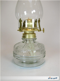 یک عدد چراغ نفتی زیبا کاملا سالم 