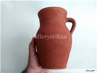 کوزه یا خمره قدیمی قرمز بدون لعاب تک دسته 