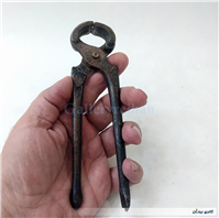 گاز انبر قدیمی دست ساز همراه با میخکش 