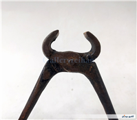 گاز انبر قدیمی دست ساز همراه با میخکش 