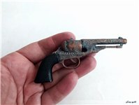 هفت تیر مسی قدیمی دکوری با دسته پلاستیکی   