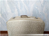 چمدان قدیمی طرح دار بسیار خاص کرم رنگ 