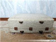 چمدان قدیمی طرح دار بسیار خاص کرم رنگ 