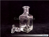 یک عدد شیشه مخصوص نگهداری عطر و مایعات