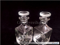 یک جفت شیشه مخصوص نگهداری عطر و مایعات