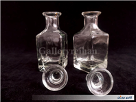 یک جفت شیشه مخصوص نگهداری عطر و مایعات